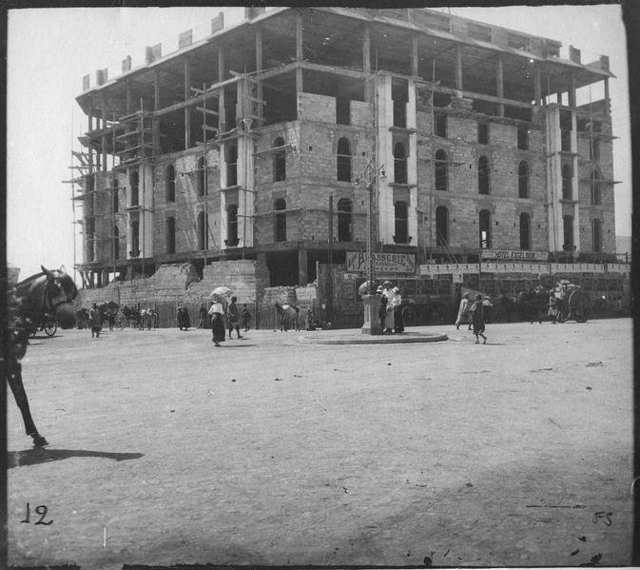 Hôtel Excelsior — Hôtel Excelsior - L'hôtel Excelsior en construction - Casablanca - Médiathèque de l'architecture et du patrimoine - AP62T146556