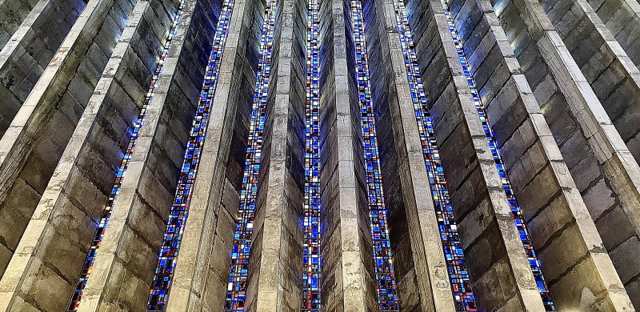 Église Notre-Dame de Lourdes de Casablanca — Stained glass, Notre Dame of Lourdes Church (Casablanca)