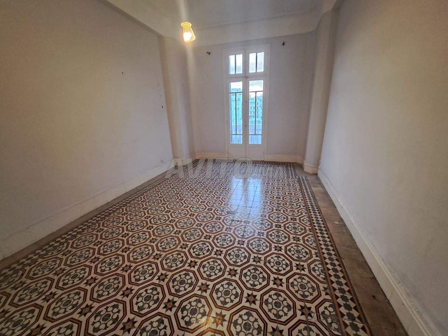 Stunning 3-bedroom Art Deco apartment in Casablanca — photo 2