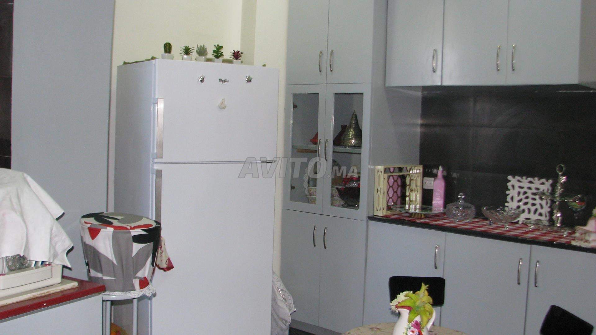 High-floor apartment with balcony, city centre — photo 12