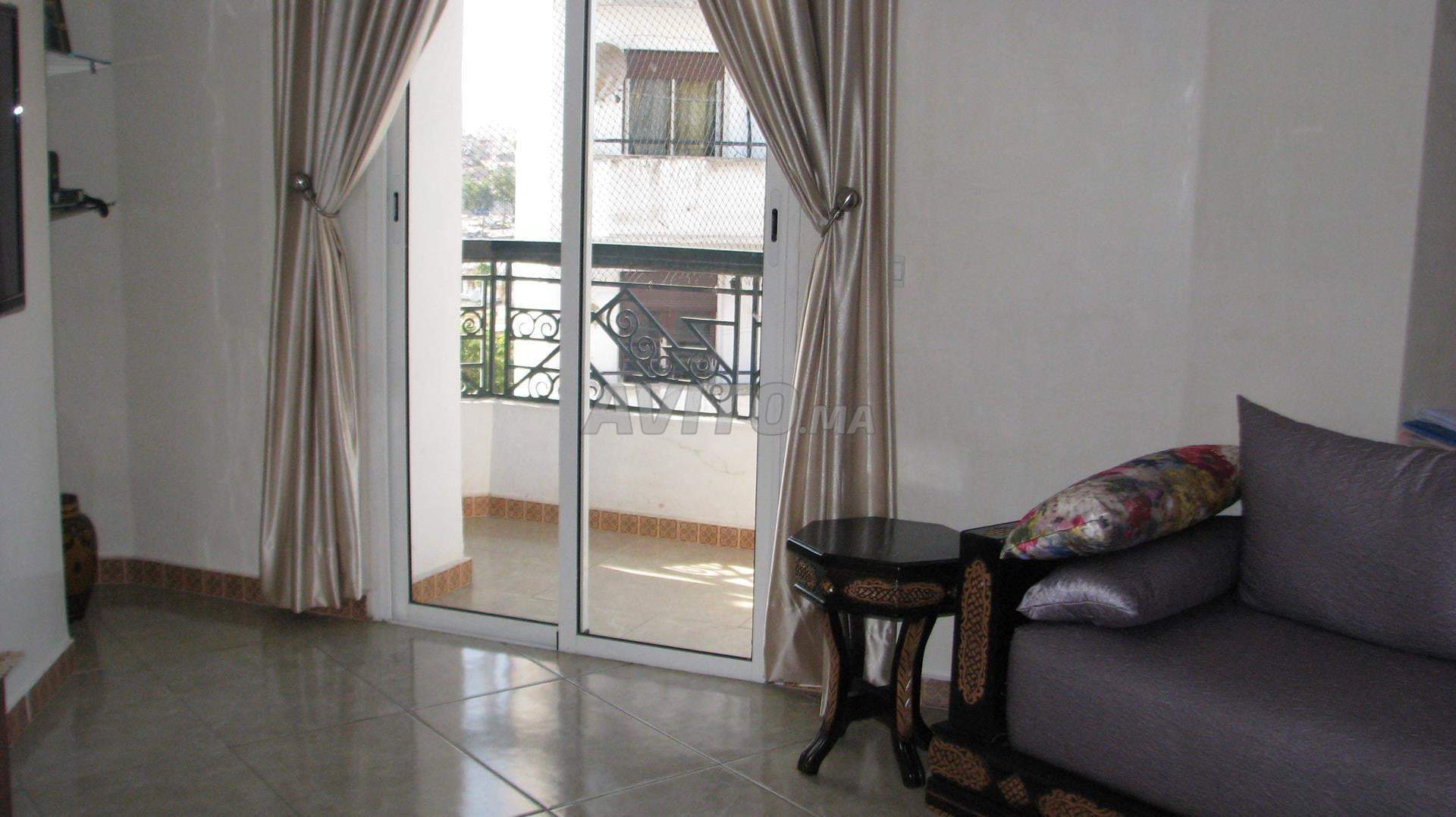 High-floor apartment with balcony, city centre — photo 6