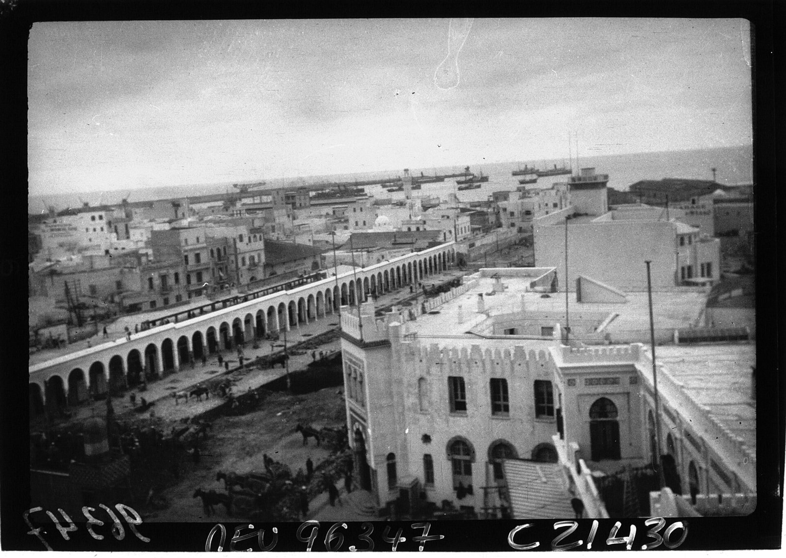 Hôtel Excelsior — Casablanca - vue prise de l'Hôtel Excelsior - btv1b9054532m