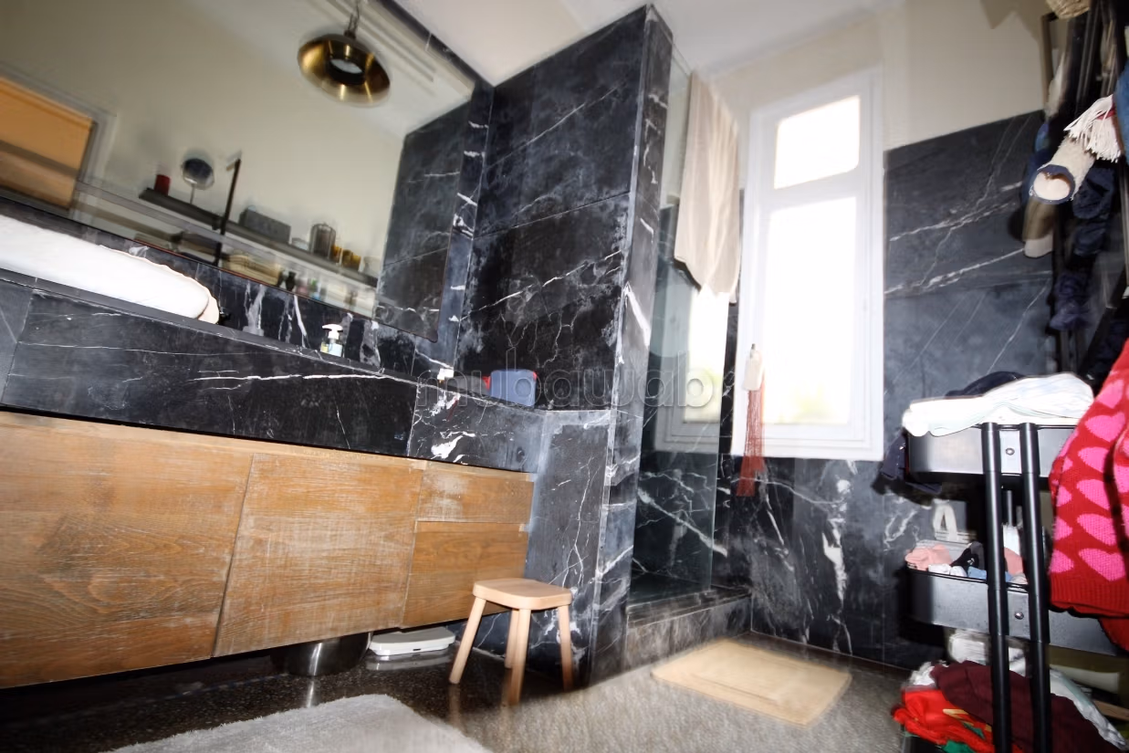 Vend Charme Rénové de l’Art Déco 175 M² — photo 10