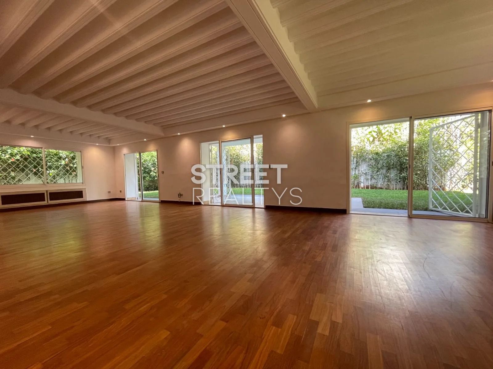 Anfa Sup/Villa Art Déco 600m² - Piscine Jardin — photo 16