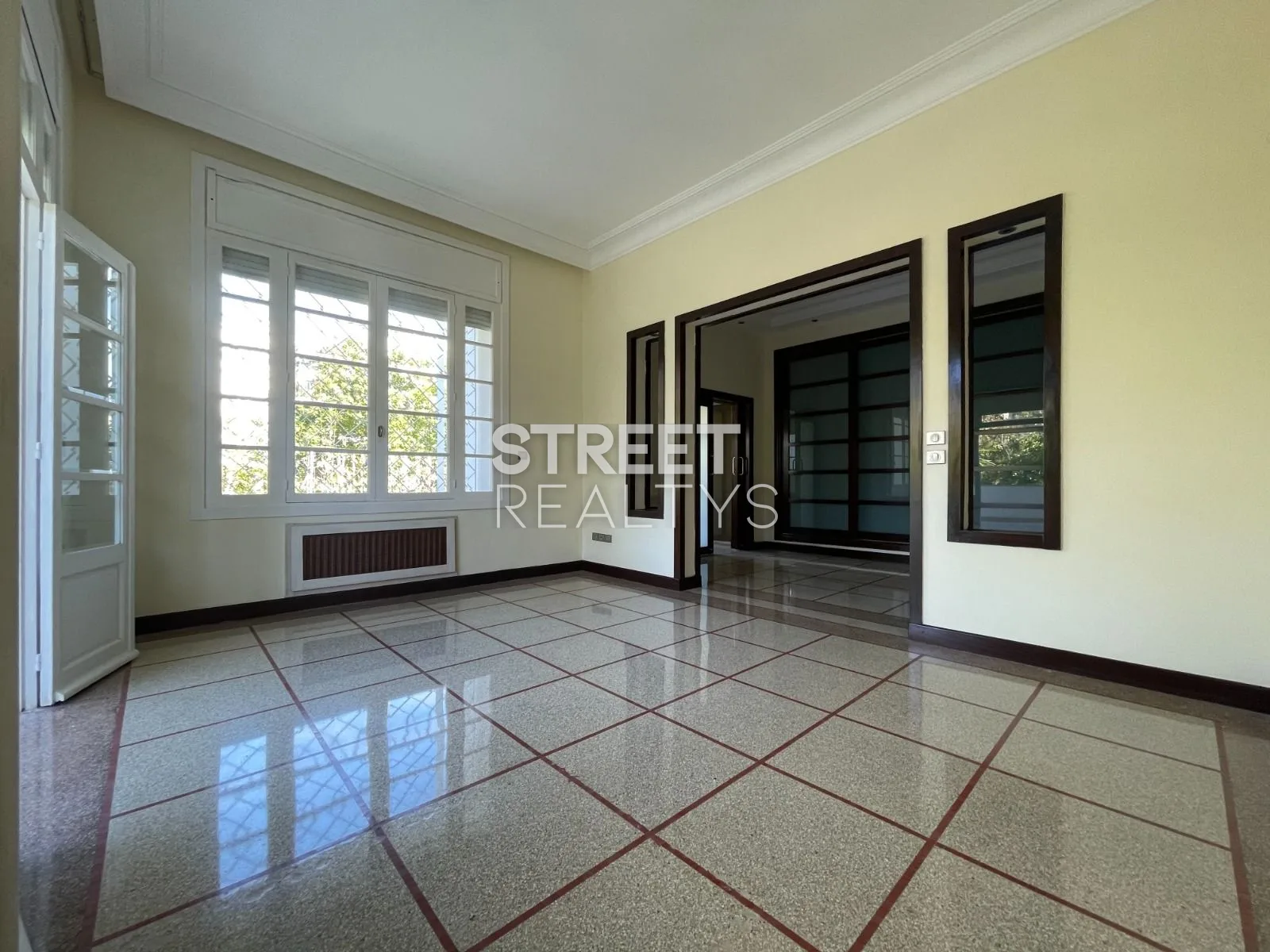 Anfa Sup/Villa Art Déco 600m² - Piscine Jardin — photo 1