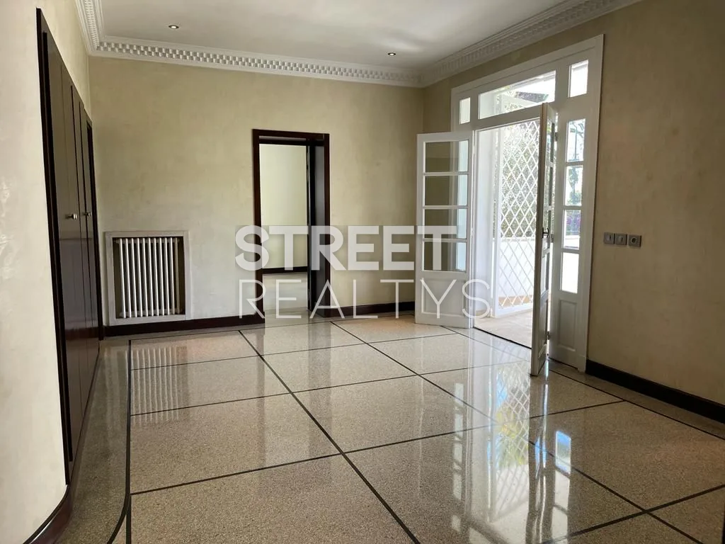 Anfa Sup/Villa Art Déco 600m² - Piscine Jardin — photo 8